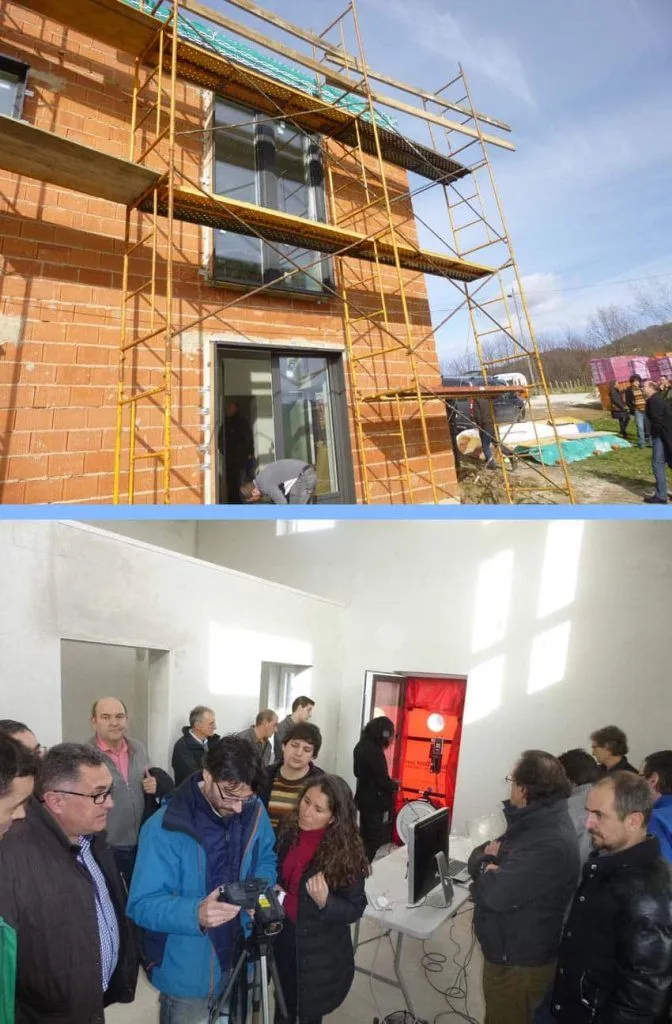 Blower Door en nuestro curso CPE Passivhaus 2 Blower Door en nuestro curso CPE Passivhaus blowerdoor sienra