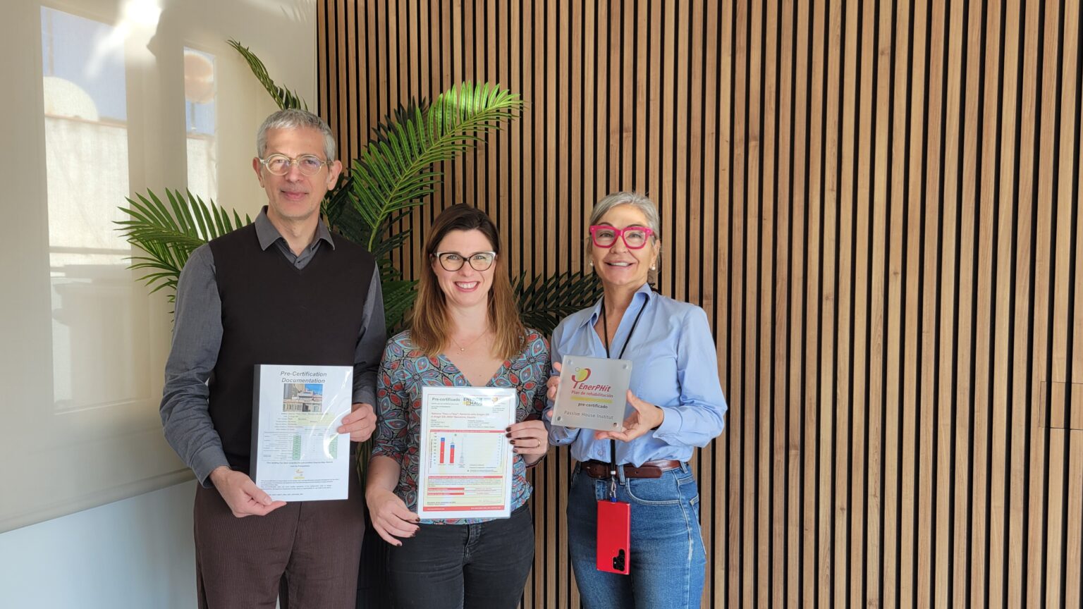 Noticias Entrega Certificado PH Enerphit Energeiahsu c arago 229